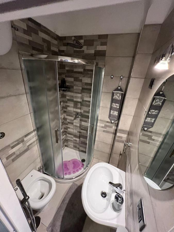 Chiaia Home 23 نابولي المظهر الخارجي الصورة